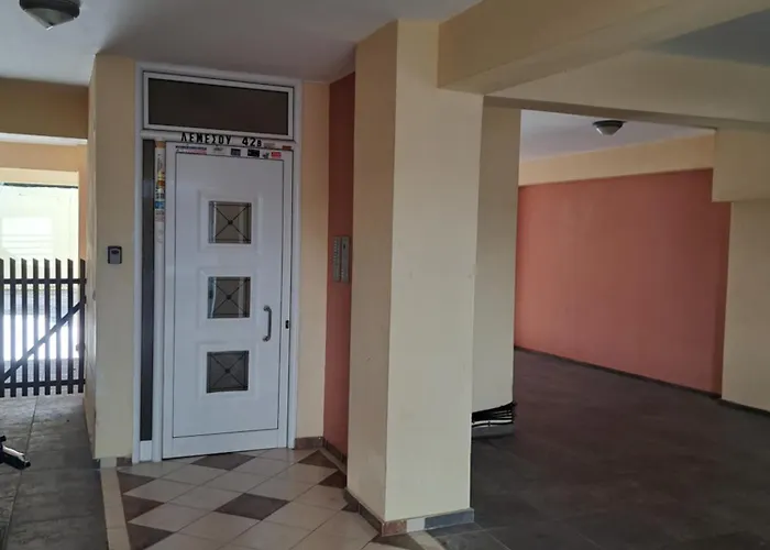 Cozy Lemesou Free Parking 아파트 파트라